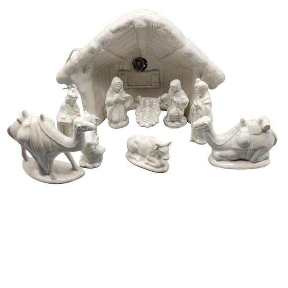 Vintage Ceramic Nativity Scene Set With Light Up Manger & Figurines Christmas - Picture 6 of 12